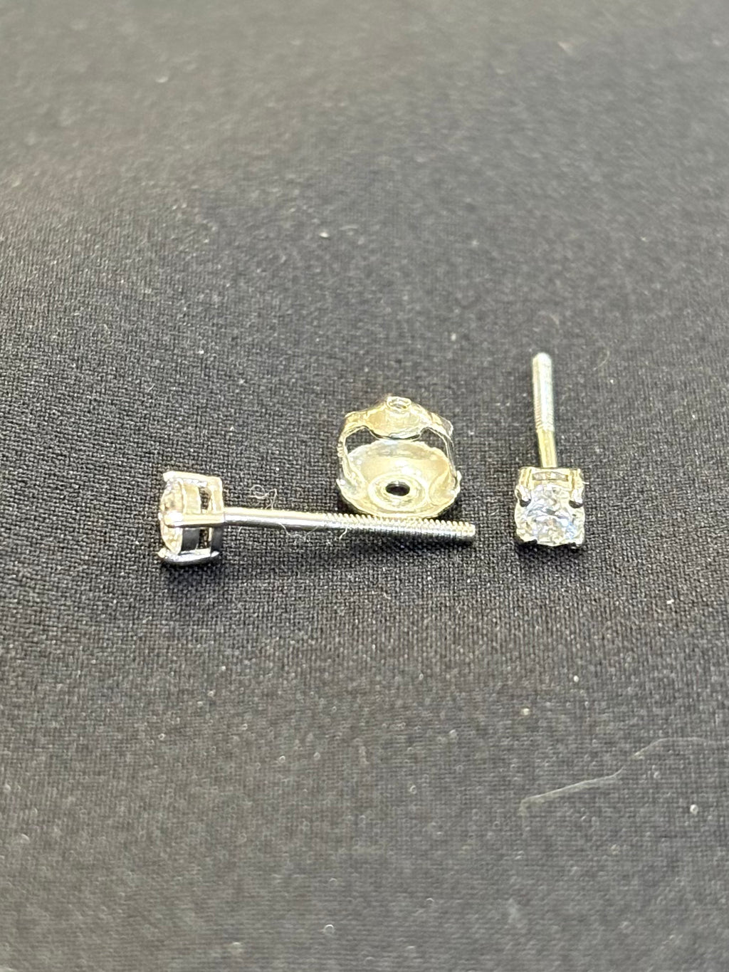 3mm Moissanite stud earrings