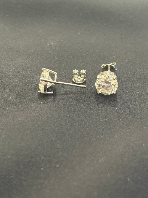 8mm Moissanite Studs