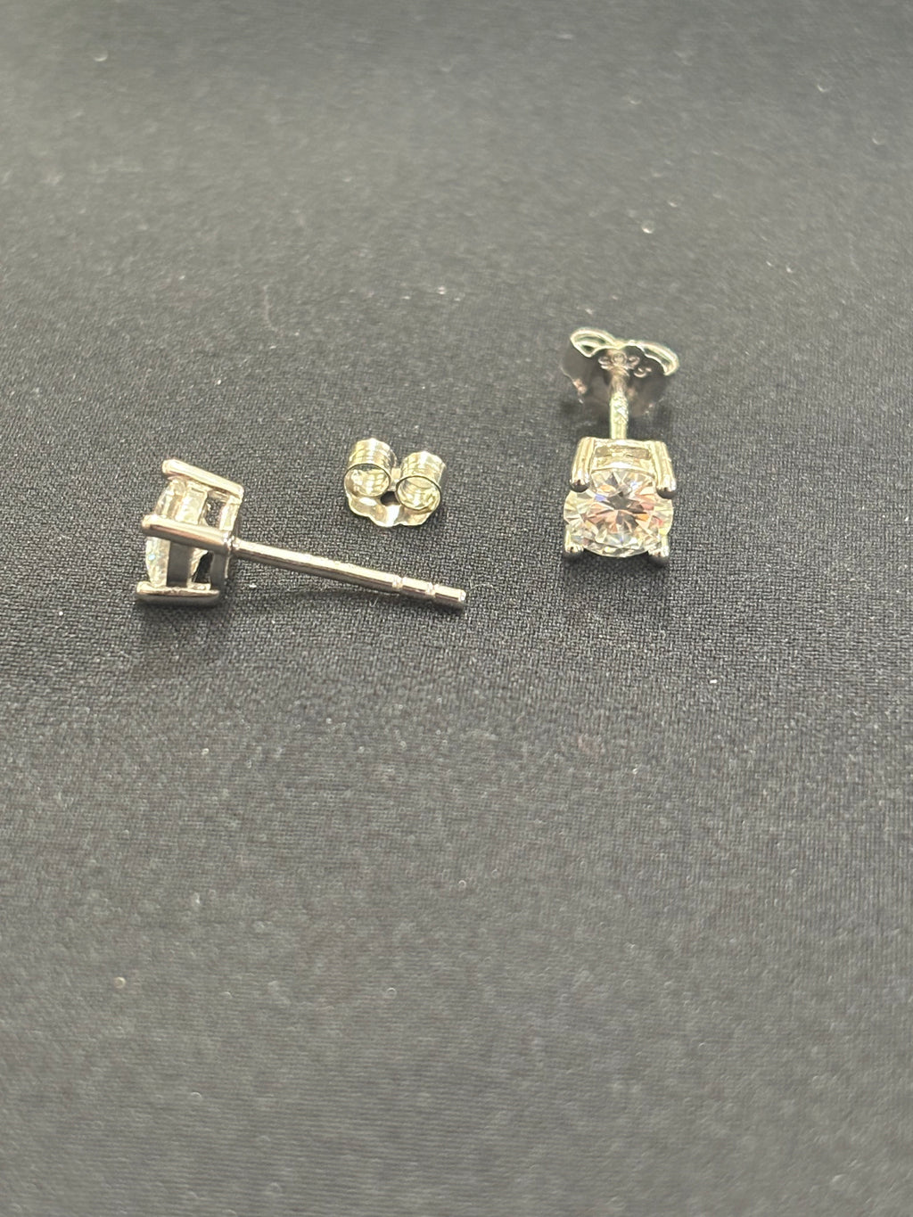 5mm silver Moissanite stud earrings